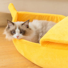 画像をギャラリービューアに読み込む, Cute Banana Cat Bed ふかふかバナナ型猫ベッド
